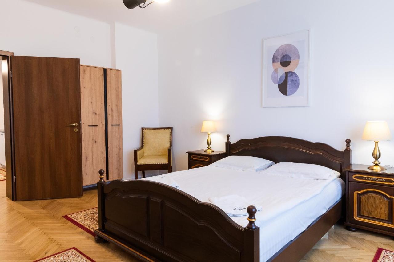 Casa Postavarului Braşov Extérieur photo